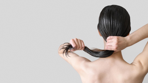 Cách dùng kem ủ tóc tại nhà đúng chuẩn cho mái tóc chắc khỏe, kích thích tóc mọc nhanh