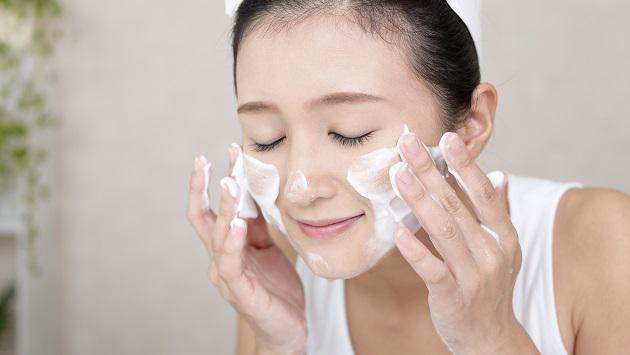 cách làm sạch da mặt bị mụn