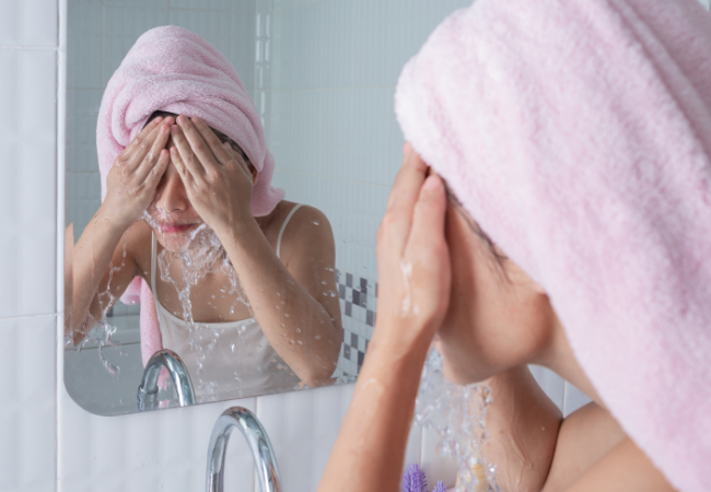 Đảm bảo thực hiện đúng kỹ thuật khi rửa mặt